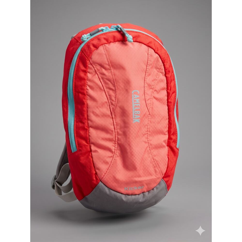 CamelBak Unisex OS Gorpcore Granola Girl Outdoors Staple Kicker Hydration Pack